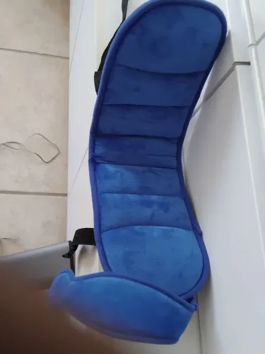 Protetor de cabeça para usar automóvel 
