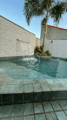 Casa à venda com 3 Quartos, sendo 1 Suíte - 240 m² - Santos Dumont - Itumbiara/GO codigo: