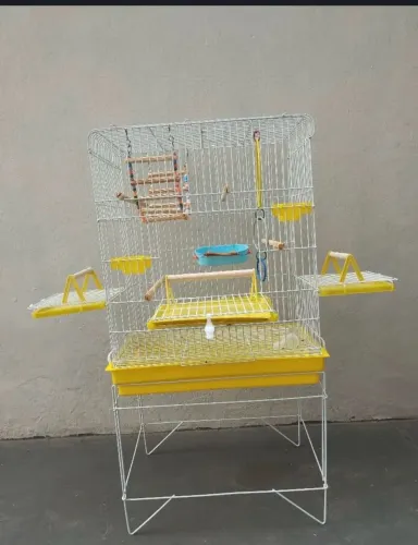 Gaiola a venda