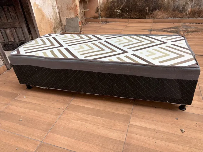 Cama box de solteiro NOVÍSSIMA