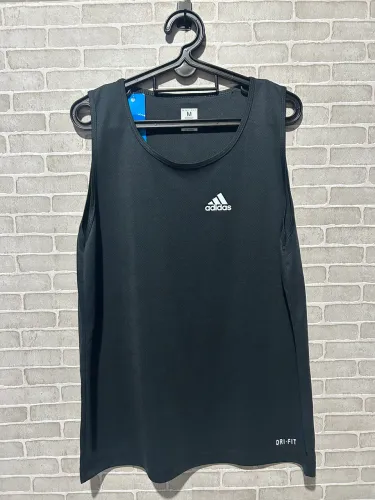 Regata adidas dry fit