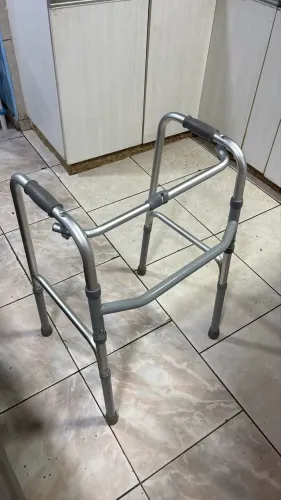 Andador para idosos