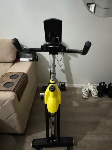 Bicicleta ergométrica Wct muito nova