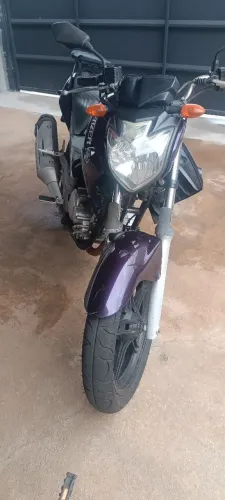 Fazer 250 Conservada