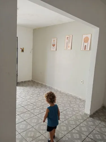 Vende-se ou aluga casa.