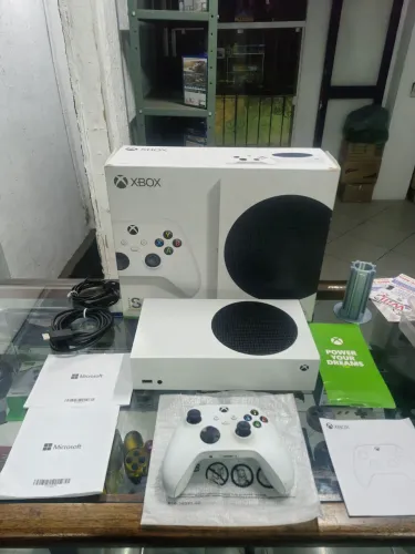 X box séries s impecável
