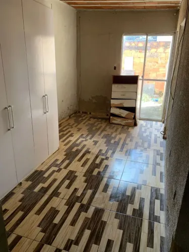 Vendo casa 3 quartos sendo 1 suíte