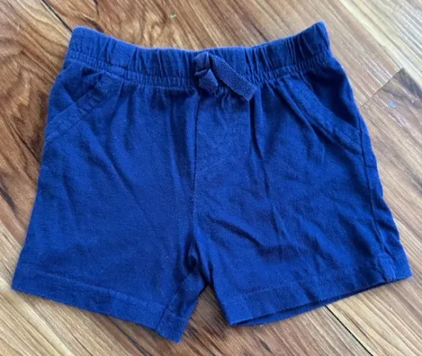 Shorts Bundles tamanho 6-9 meses importado ( Desapego)
