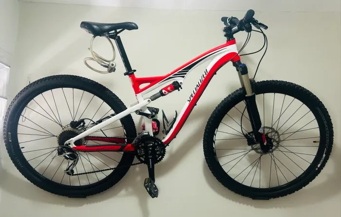 Suporte para bike na parede X1