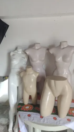 Maniquins