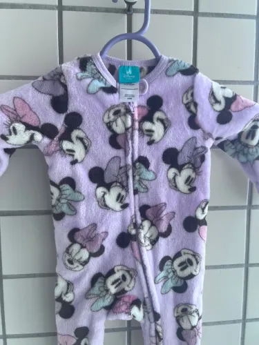 Macacão Disney original  inverno 0-3 meses 