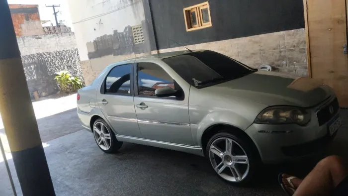Fiat Siena Tetrafuel 1.4 MPI Fire Flex 8V 4P 2011