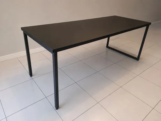 Mesa p/ escritório. 2,00 x 0,80x 0,73 