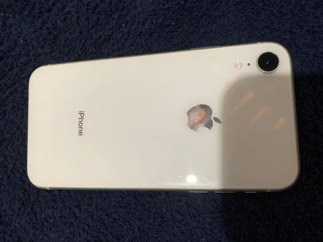 IPHONE XR USADO