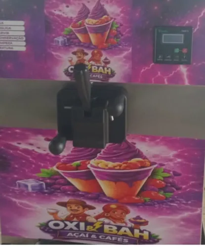 Máquina expressa de açaí 
