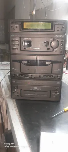 rádio Philco com blutuf 