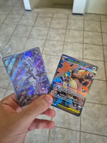 2 cartas raras (Pokémon) em perfeitos estados!!!