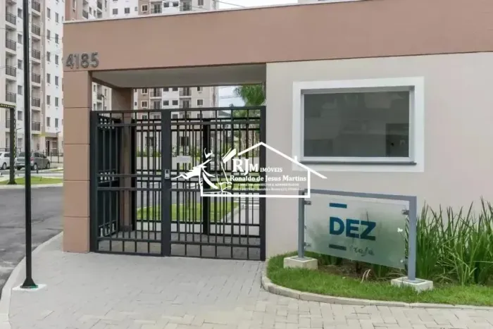 Vendo Condomínio DEZ IRAJÁ, Apartamento, 50 m2 com varanda, 2 quartos e vaga, em Vista Ale