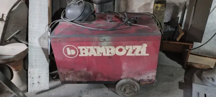 Máquina retificadora de solda Bambozzi
