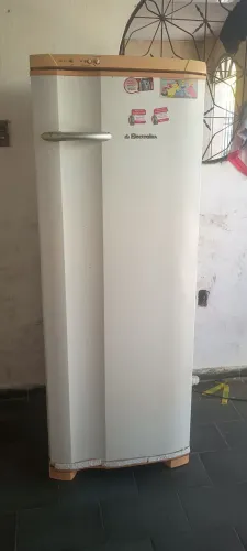Geladeira gelando muito bem