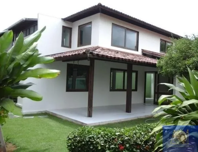 Casa à Venda em Poço