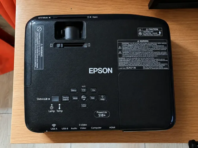 Projetor EPSON PowerLite S18+