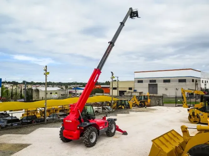 Manipulador Telescópico Manitou MT-X 1740 SLT ano 2013 revisado