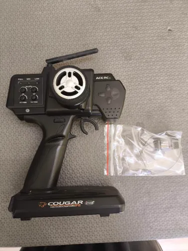 Rádio Controle Ace RC Cougar P2 2.4GHz + Receptor TRS402ss