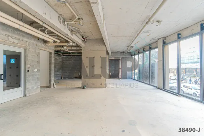 Loja para locação com 454m² no Movi Campo Belo