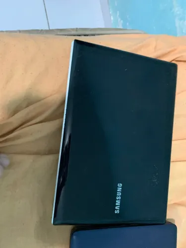 3 notebooks para uso, ou retirada de peças