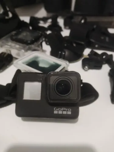 GoPro Hero 7 Black 64GB + 3 BATERIAS + Kit Completo de Acessórios