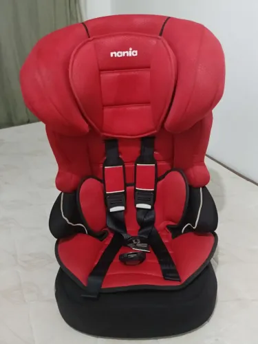 CADERINHA INFANTIL CARRO - NANIA LUXE BELINE VERMELHA 9-36kg