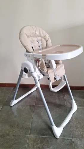 Cadeira de alimentação 