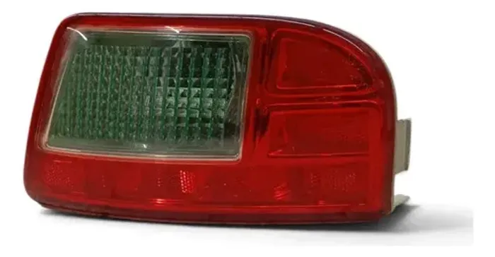 Lanterna Parachoque Traseiro Dir Citroeen C3 Picasso 2011 Vermelho