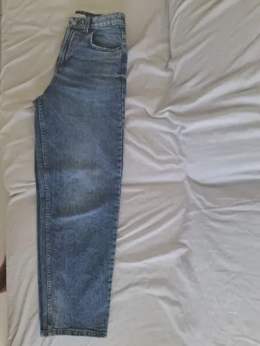Calça Jeans ZARA 12 a 13 anos seminova