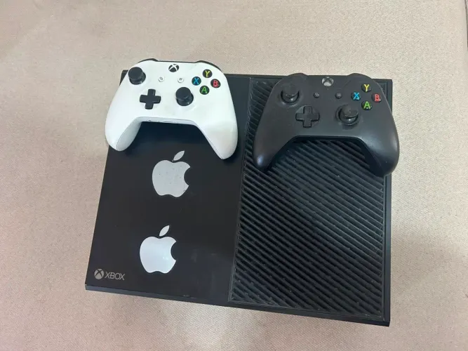 Xbox one 500Gb + 2 controles originais