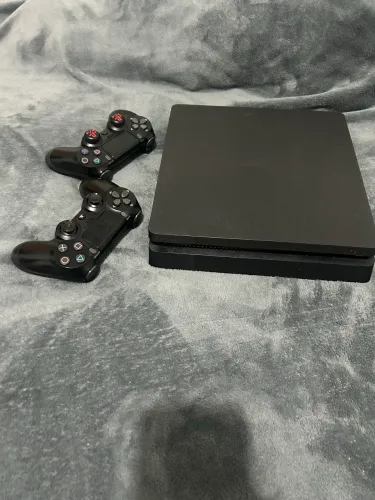 PlayStation 4 - 500GB - ACEITO OFERTAS