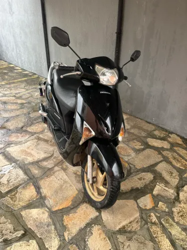Moto Lead 110