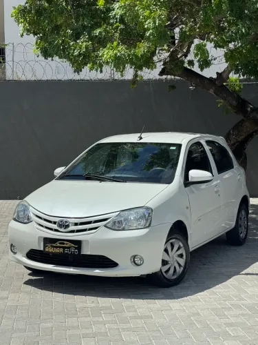 Toyota Etios X 1.3 Flex 16V 5P Mec. 2017