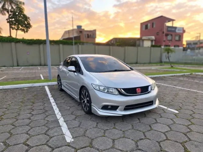 Honda Civic Sedan LXR 2.0 Flexone 16V Aut. 4P 2015
