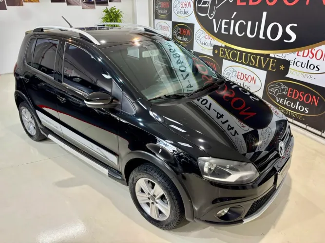 Volkswagen Crossfox 1.6 MI Total Flex 8V 5P 2011
