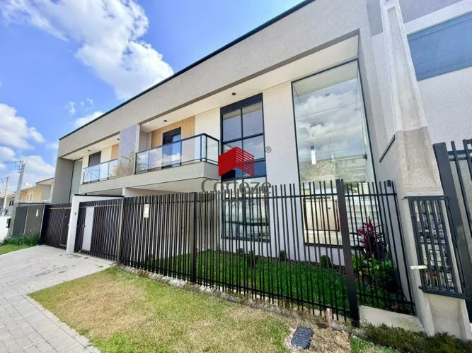 Sobrado com 155,05m² 3 quartos, à venda, no bairro Cidade Jardim em São José dos Pinhais