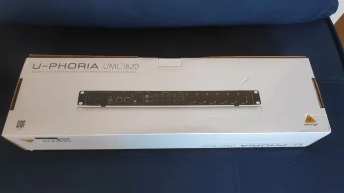 Interface de áudio Behringer U-PHORIA UMC1820