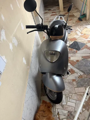 Moto elétrica