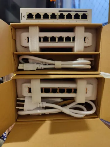 Switches Ubiquiti Unifi 8 PoE