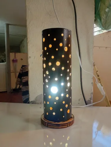 Luminária Decorativa para Mesa Ja Vai com lâmpada
