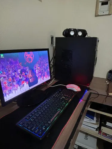 ? PC Intel Core i5 8GB RAM