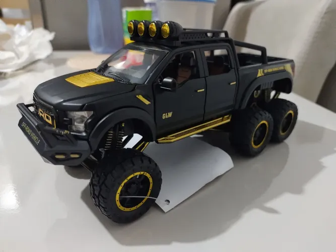 Raptor Ford f150 1/24, com som e luzes