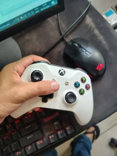 Controle Xbox One S - Branco