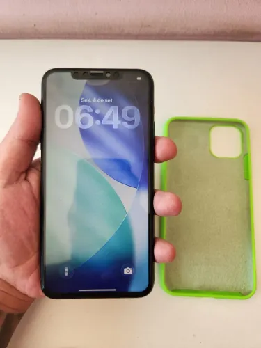Iphone 11 Pro Max Novinho com película capinha e carregador